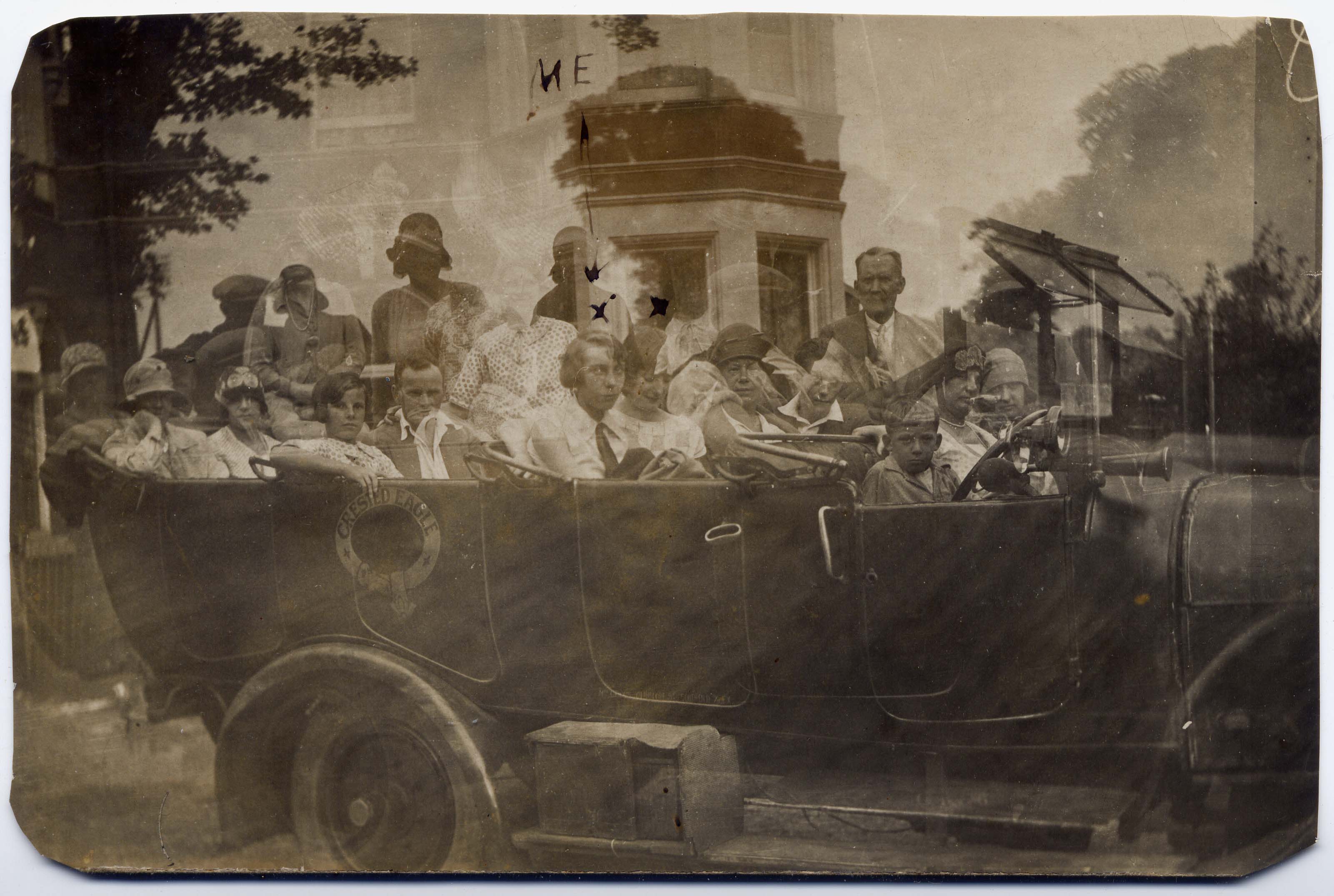 mum-charabanc-rochford-1929.jpg