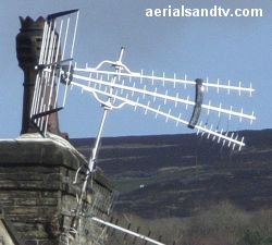 Tri Boom aerial falling down.